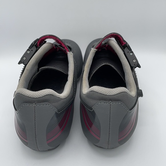 Shimano cycling shoes - Picture 3 of 5